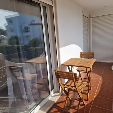 Perfect Location For Nightlife @ The Strip Apartamento Albufeira